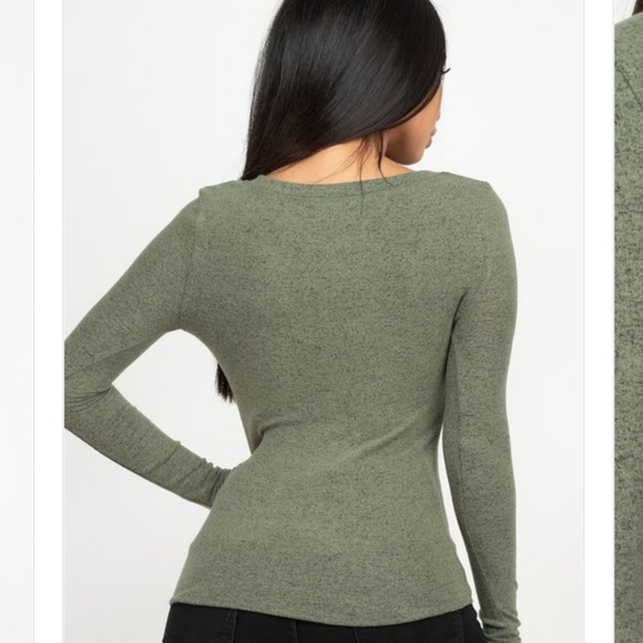 Very Soft round neck top - Picture 6 of 6